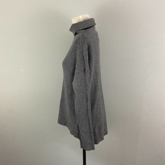 NWT CYRUS Grey Turtleneck‎ Sweater - Picture 3 of 8